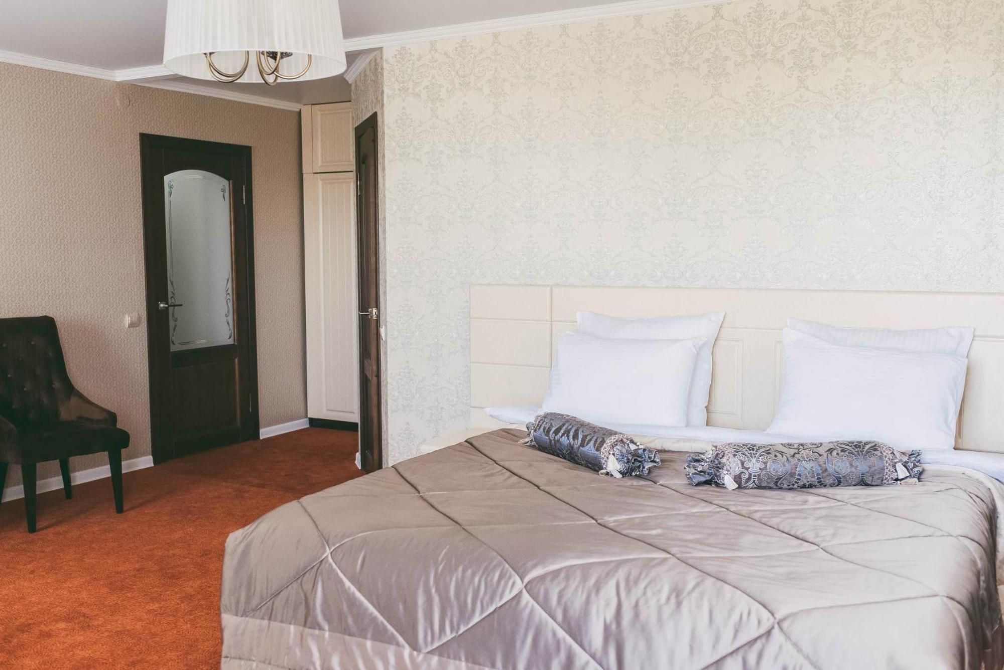 Dostyq Kokshetau Hotel Kültér fotó