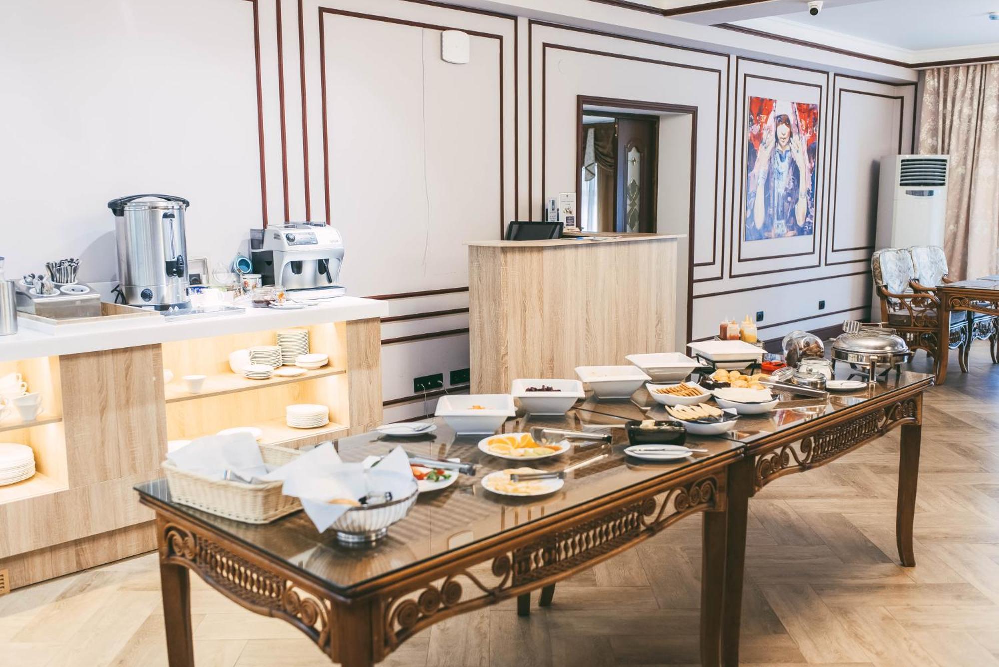 Dostyq Kokshetau Hotel Kültér fotó
